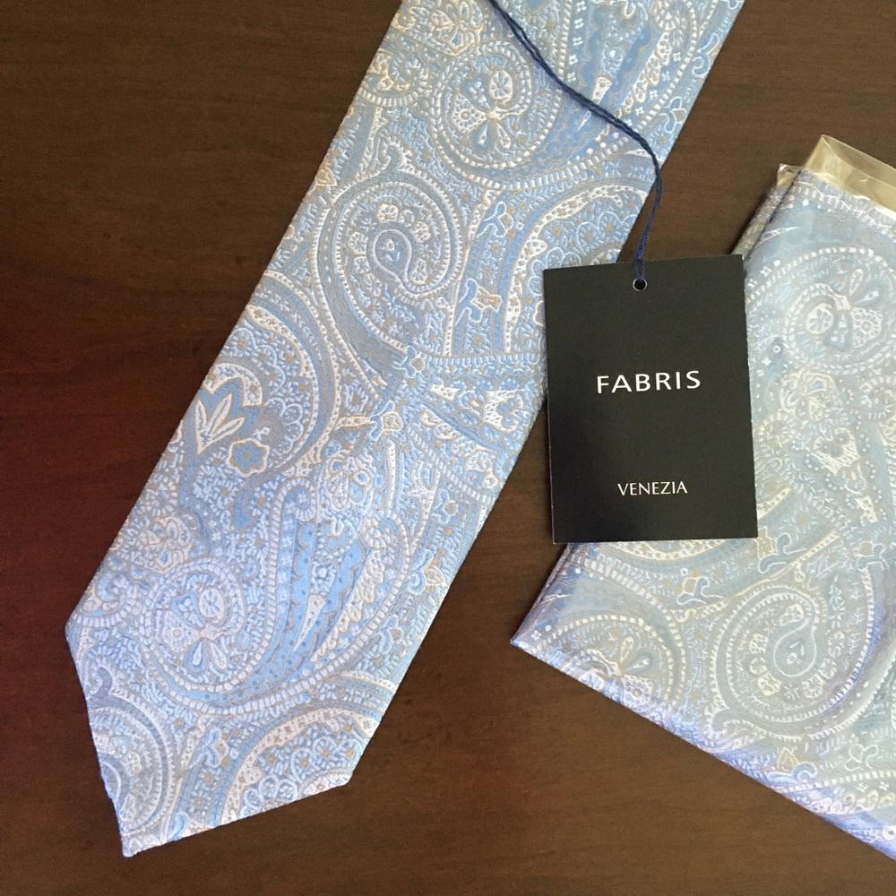 Brand New Italian Men’s Tie + Pocket Square